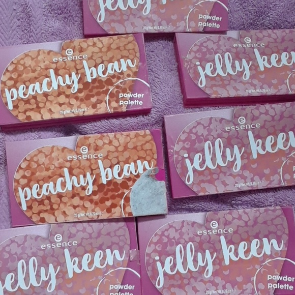 Essence Peachy Bean & Jelly Keen Powder Pallettes - Picture 3 of 6
